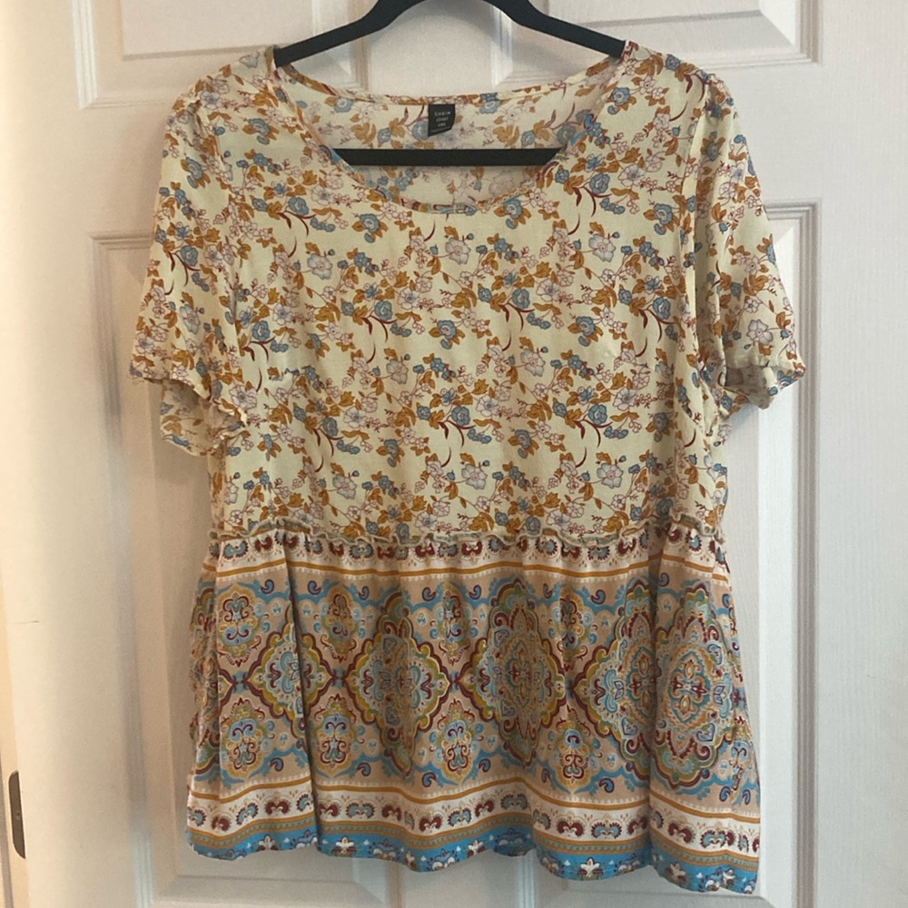 SHEIN 0XL short sleeved top! EUC